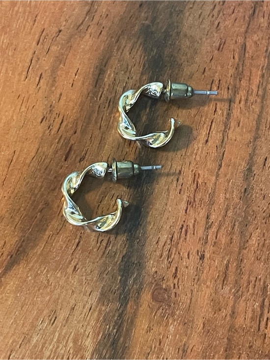 Jewelry - Gold Twisted Hoop Stud Earrings - Women Jewelry